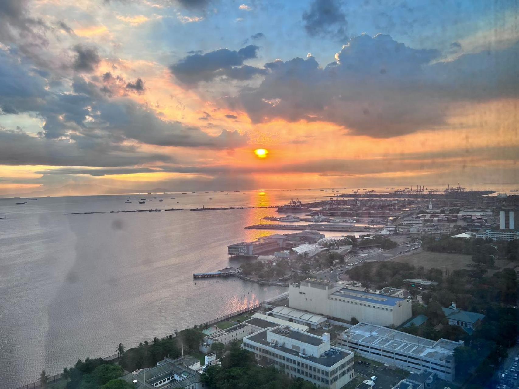Dreamy Sunset Bay Aparthotel Μανίλα Εξωτερικό φωτογραφία